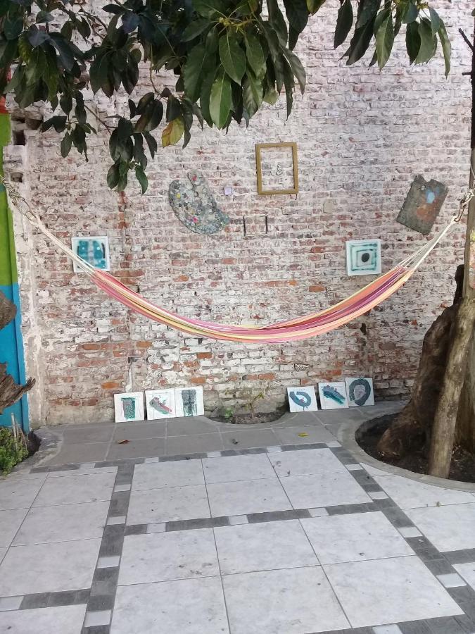 La Casa De Los Murales Avellaneda  Exterior foto