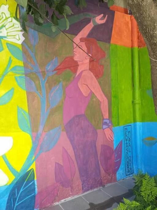 La Casa De Los Murales Avellaneda  Exterior foto